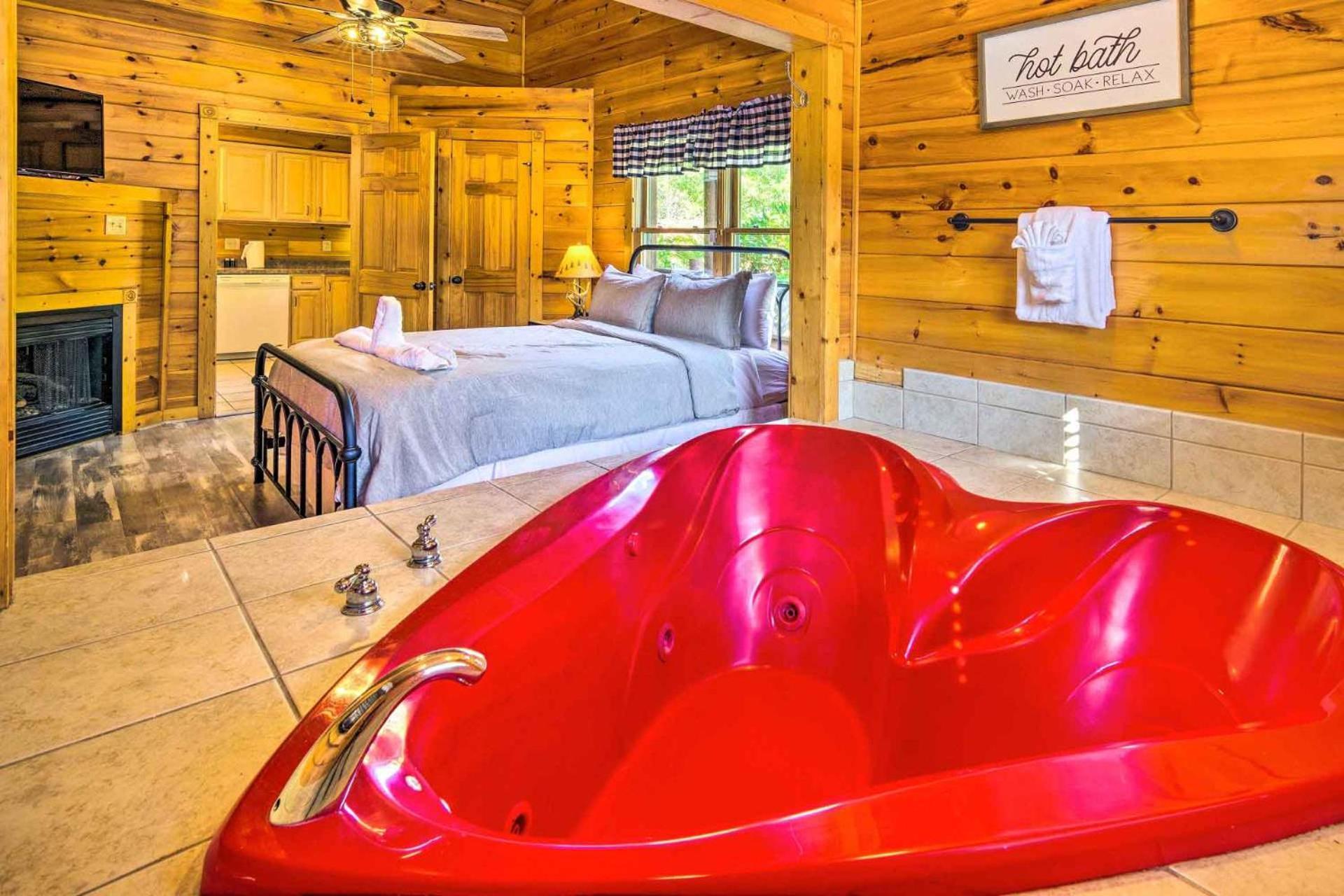 Dog Friendly, Romantic Mtn Getaway Hot Tub Pool Gatlinburg Eksteriør bilde